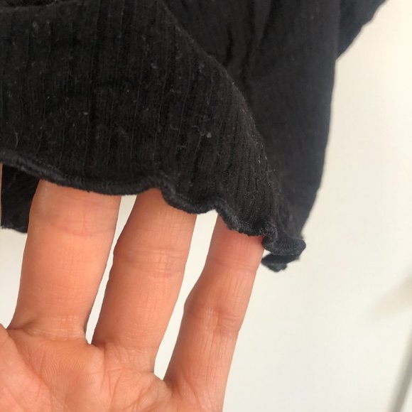 90's lettuce hem crop top - Picture 2 of 4